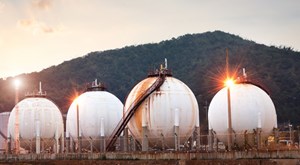 LNG tanks