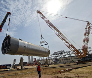 Sarens performing heavy lifting activities at Marjan oil field